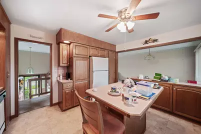6534 Taylor Drive, Woodridge, IL 60517 - Photo 5