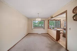 6534 Taylor Dr, Woodridge, IL 60517 - Photo 15