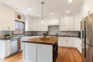 347 Windham Cir, Yorkville, IL 60560 - Photo 13