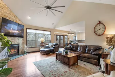 347 Windham Circle, Yorkville, IL 60560 - Photo 3