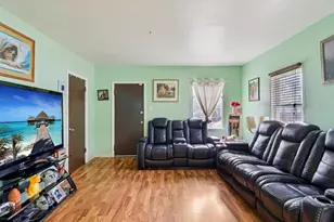 796 Parkway Ave, Elgin, IL 60120 - Photo 5