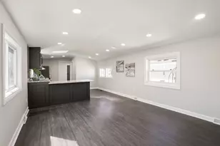 3515 Barb Ave, Park City, IL 60085 - Photo 3