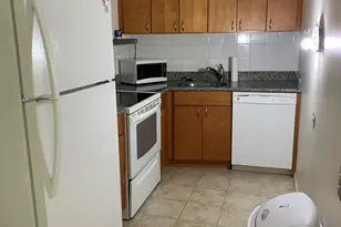 300 N State St, Chicago, IL 60654 - Photo 9