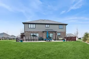 24111 S Blue Waters Dr, Manhattan, IL 60442 - Photo 25