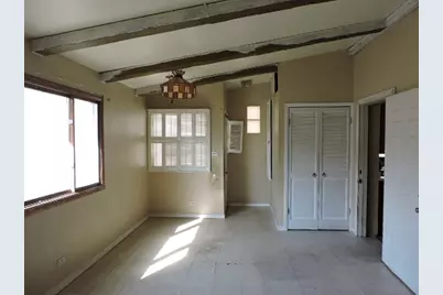 5653 W Leland Avenue, Chicago, IL 60630 - Photo 13