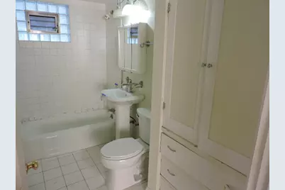 5653 W Leland Avenue, Chicago, IL 60630 - Photo 9