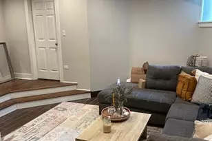 3704 N Janssen Ave, Chicago, IL 60613 - Photo 11