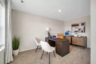 438 Lakeshore Ct, Saint Charles, IL 60174 - Photo 11