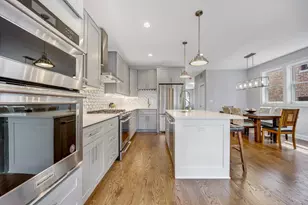 6038 N Drake Ave, Chicago, IL 60659 - Photo 11