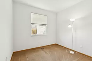 647 S Cadillac Cir, Romeoville, IL 60446 - Photo 21