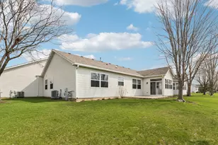 647 S Cadillac Cir, Romeoville, IL 60446 - Photo 27