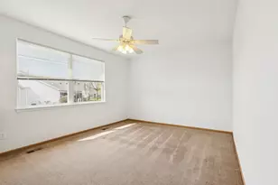 647 S Cadillac Cir, Romeoville, IL 60446 - Photo 17