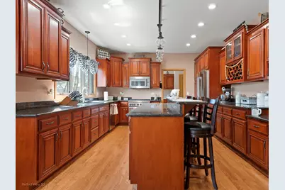 21163 S Wooded Cove Drive, Elwood, IL 60421 - Photo 9