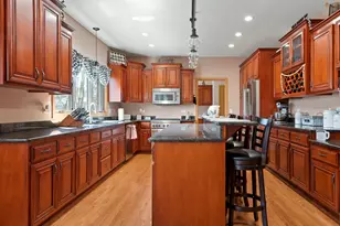 21163 S Wooded Cove Dr, Elwood, IL 60421 - Photo 11