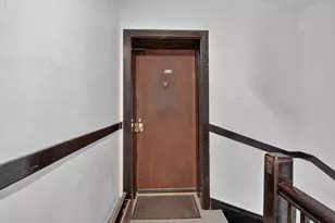 7019 S Merrill Ave, Chicago, IL 60649 - Photo 9