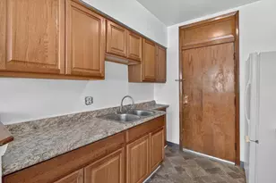 7019 S Merrill Ave, Chicago, IL 60649 - Photo 31