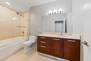 744 N Clark St, Chicago, IL 60654 - Photo 5