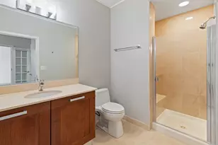 744 N Clark St, Chicago, IL 60654 - Photo 9