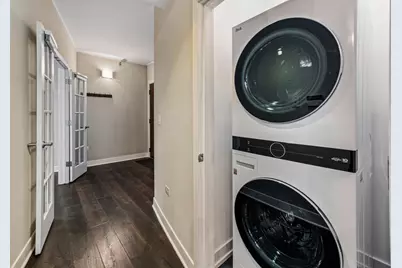 744 N Clark Street #704, Chicago, IL 60654 - Photo 7