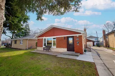 9342 Austin Avenue, Oak Lawn, IL 60453 - Photo 1