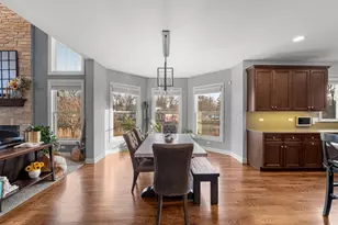 81 Landon Cir, Wheaton, IL 60189 - Photo 17