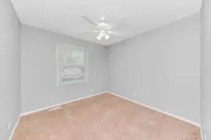 1441 Concord Dr, Downers Grove, IL 60516 - Photo 9