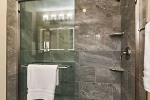 227 Lincoln St, Schaumburg, IL 60194 - Photo 25