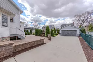 220 Hickory St, Frankfort, IL 60423 - Photo 49