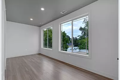 9100 Kenton Avenue, Skokie, IL 60076 - Photo 29