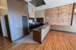 26 E Downer Pl, Aurora, IL 60505 - Photo 3