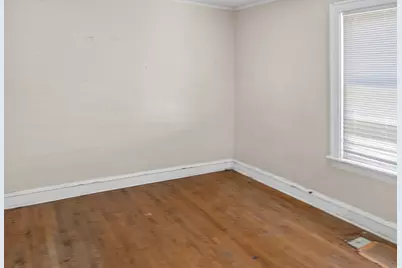 8106 S Burnham Avenue, Chicago, IL 60617 - Photo 13