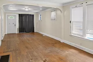 8106 S Burnham Ave, Chicago, IL 60617 - Photo 15