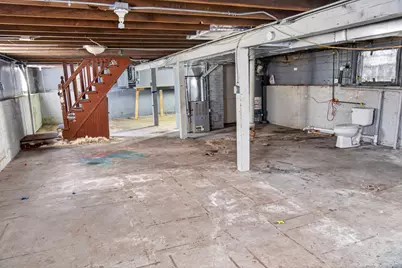 8106 S Burnham Avenue, Chicago, IL 60617 - Photo 3