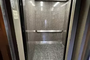 3933 N Clarendon Ave, Chicago, IL 60613 - Photo 3