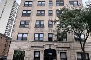 3933 N Clarendon Ave, Chicago, IL 60613 - Photo 1