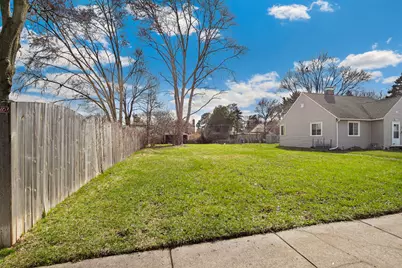 909 Highland Avenue, Waukegan, IL 60085 - Photo 1