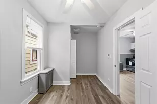 13231 S Buffalo Ave, Chicago, IL 60633 - Photo 19