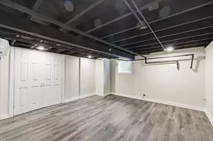 13231 S Buffalo Ave, Chicago, IL 60633 - Photo 21