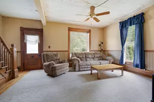 198 E Jefferson St, Hampshire, IL 60140 - Photo 3