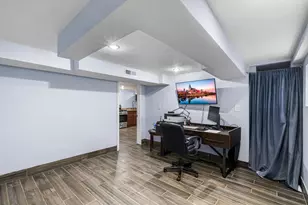 5904 W Berenice Ave, Chicago, IL 60634 - Photo 25