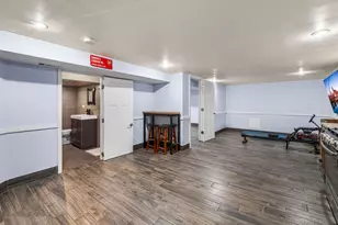 5904 W Berenice Ave, Chicago, IL 60634 - Photo 23