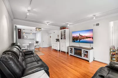 5904 W Berenice Avenue, Chicago, IL 60634 - Photo 3