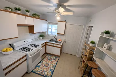 944 W 18th Street, Chicago, IL 60608 - Photo 9