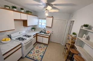 944 W 18th St, Chicago, IL 60608 - Photo 9