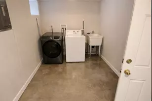 944 W 18th St, Chicago, IL 60608 - Photo 17