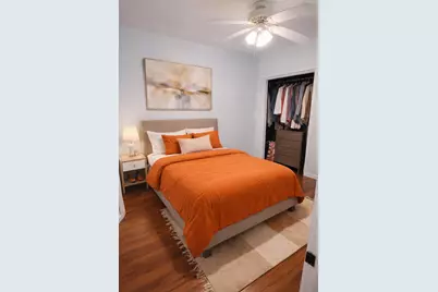944 W 18th Street, Chicago, IL 60608 - Photo 15