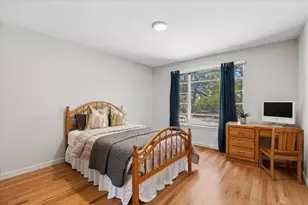 667 N Lake St, Grayslake, IL 60030 - Photo 11