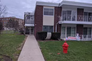 [Address not provided], Wheeling, IL 60090 - Photo 5