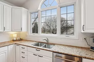 2415 Wembley Ct, Gurnee, IL 60031 - Photo 17