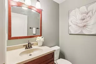 2415 Wembley Ct, Gurnee, IL 60031 - Photo 53